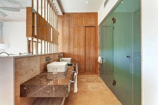 Premium Junior Suite Ocean Front