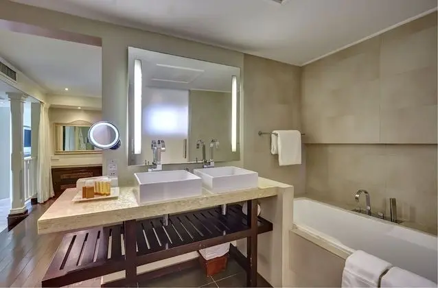 Deluxe Junior Suite