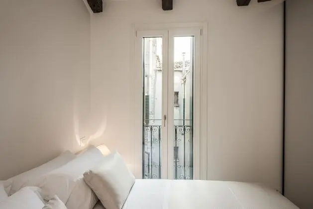 Apart Daire, 1 Yatak Odası, Teras, Kanal Manzaralı