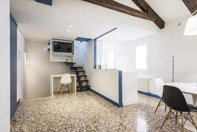 Apart Daire, 1 Yatak Odası, Teras, Kanal Manzaralı