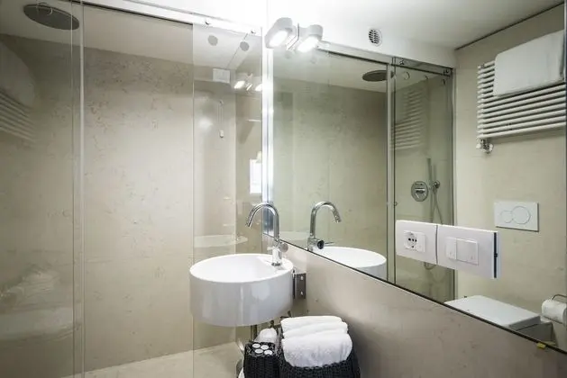 Apart Daire, 1 Yatak Odası, Teras, Kanal Manzaralı