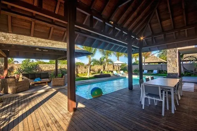 Villa, 4 Yatak Odası, Kişiye Özel Havuzlu