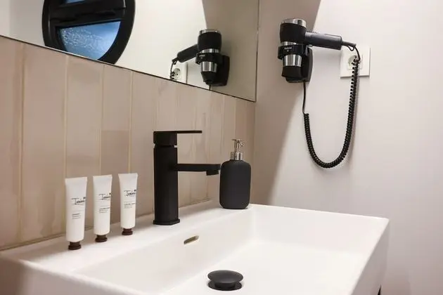 Superior Tek Büyük veya İki Ayrı Yataklı Oda