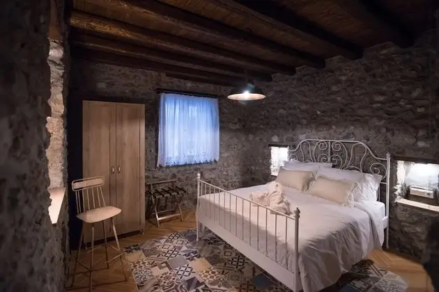 Deluxe Tek Büyük Yataklı Oda (MELPOMENI)