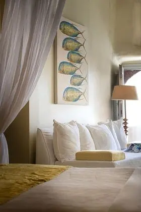 Senior Suite (Heated Outdoor Plunge Pool and Indoor Jacuzzi)