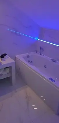 Exclusive Stüdyo Süit