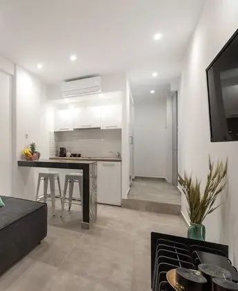 Exclusive Stüdyo (Dimitra)