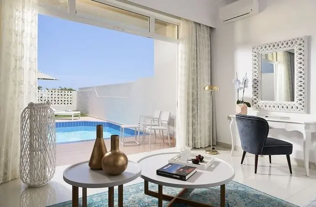 Villa, Kişiye Özel Havuzlu, Denize Sıfır