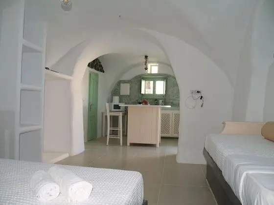 Üç Kişilik Oda