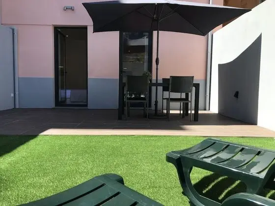 Stüdyo, Teras