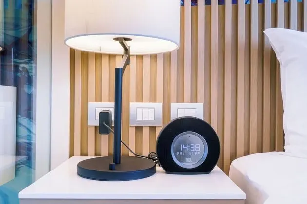 Deluxe Urban King Bed