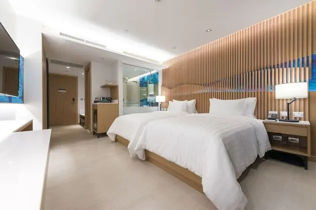 Deluxe Urban Twin Bed