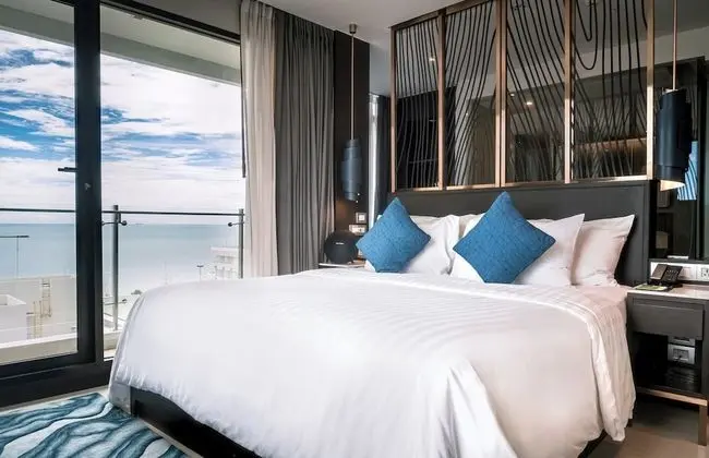 Ocean Junior Suite