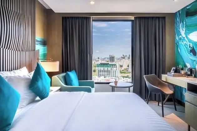 Premier Lux King Bed