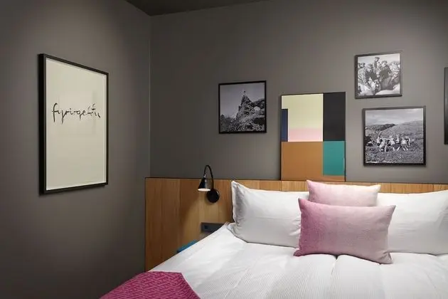 Tek Büyük Yataklı Oda