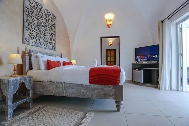 Luxury Villa, Denize Sıfır