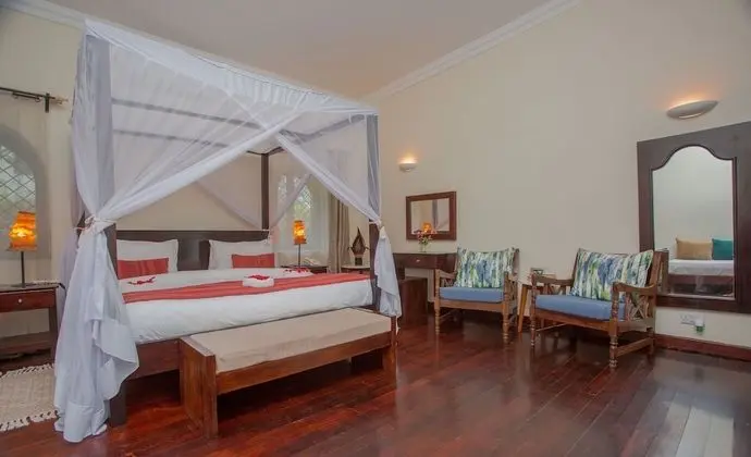 Luxury Villa, Denize Sıfır
