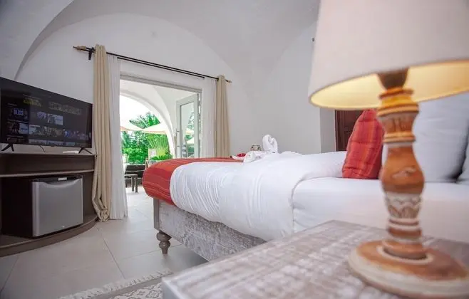 Luxury Villa, Denize Sıfır