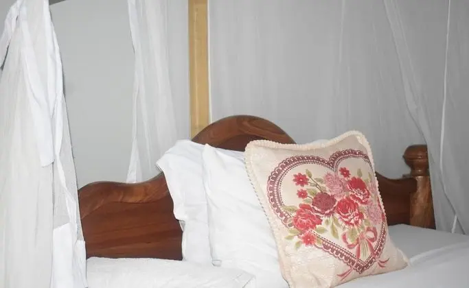 Luxury Tek Büyük Yataklı Oda