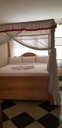 Luxury Tek Büyük Yataklı Oda
