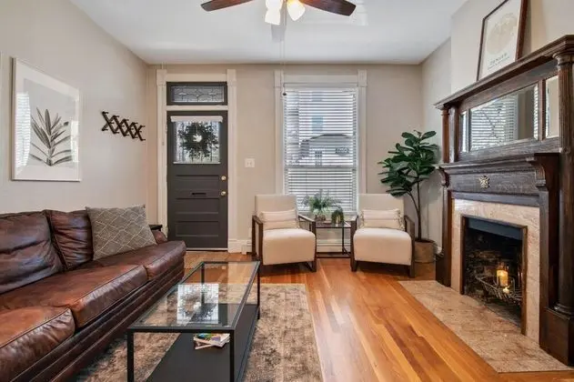 Sıra Ev, Birden Çok Yatak (N Capitol Hill I Stylish 2-Bedroom | )