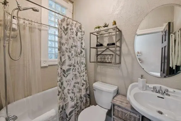 Sıra Ev, Birden Çok Yatak (N Capitol Hill I Stylish 2-Bedroom | )