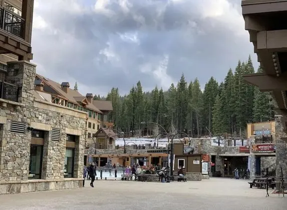 Ev