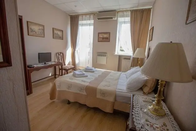 Comfort Tek Büyük veya İki Ayrı Yataklı Oda