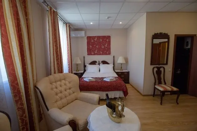 Deluxe Tek Büyük Yataklı Oda