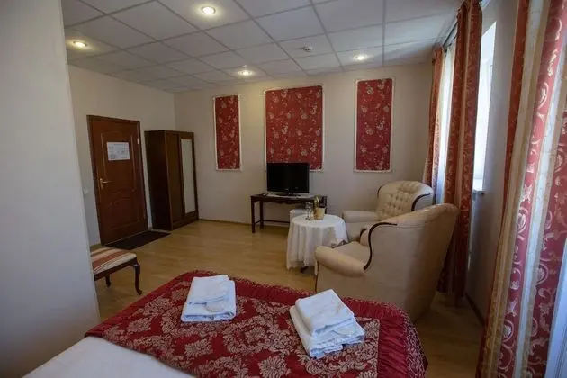 Deluxe Tek Büyük Yataklı Oda