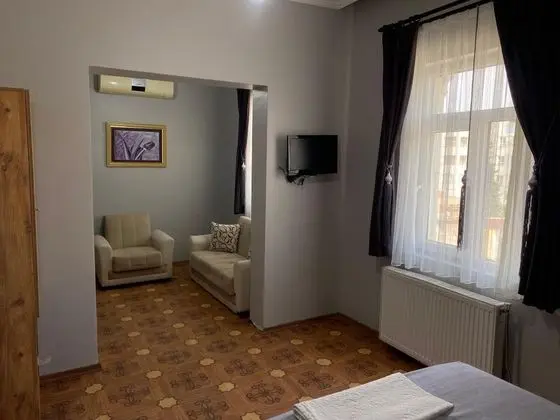 Suite, Sokak Manzaralı