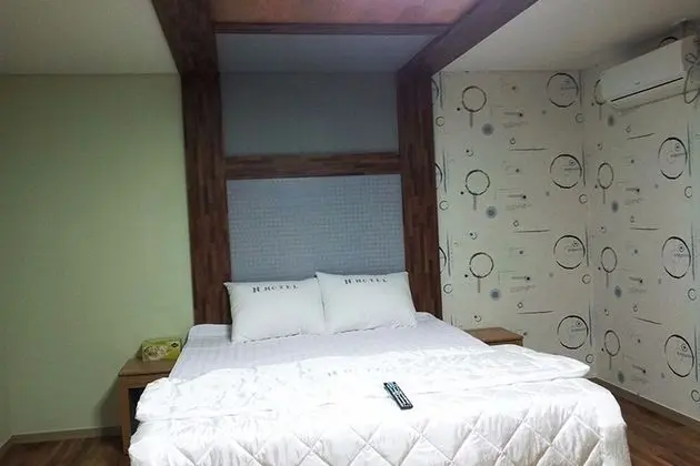 Family Oda (Korean style_Ondol)