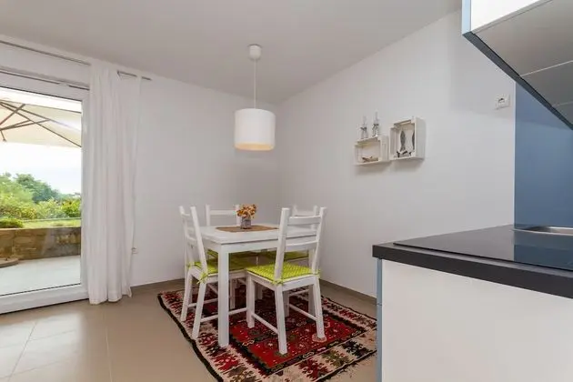 Classic Apart Daire, Teras, Deniz Manzaralı