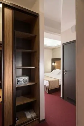 Superior Tek Büyük Yataklı Oda