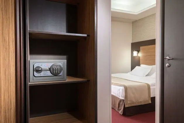 Superior Tek Büyük Yataklı Oda