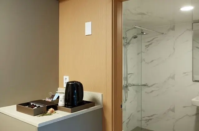 Deluxe Family Twin Room