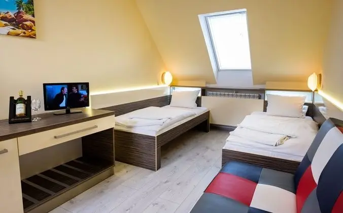 Tek Büyük veya İki Ayrı Yataklı Oda