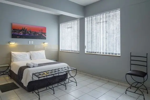 Standard Tek Büyük Yataklı Oda
