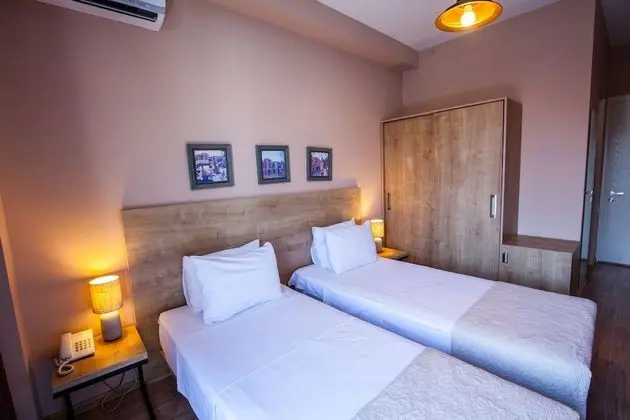 Standard Tek Büyük veya İki Ayrı Yataklı Oda, Balkon