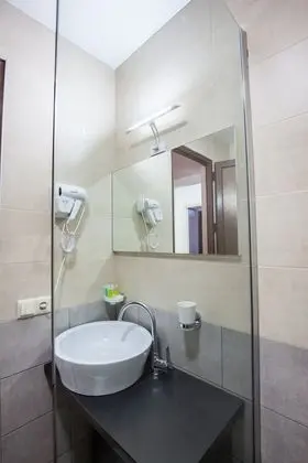 Standard Tek Büyük veya İki Ayrı Yataklı Oda, Balkon, Şehir Manzaralı