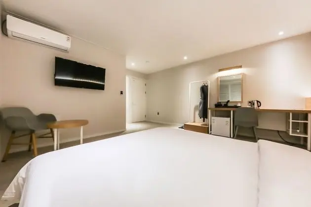 Deluxe Tek Büyük Yataklı Oda