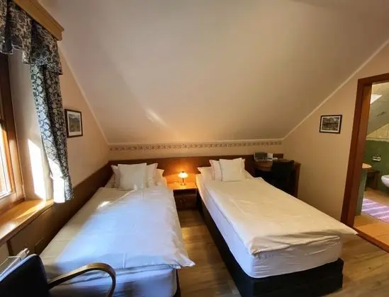 Classic Tek Büyük veya İki Ayrı Yataklı Oda