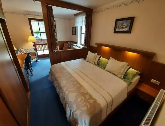 Exclusive Tek Büyük Yataklı Oda