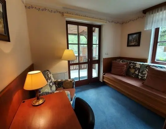 Exclusive Tek Büyük Yataklı Oda