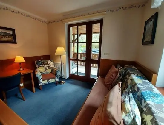 Exclusive Tek Büyük Yataklı Oda