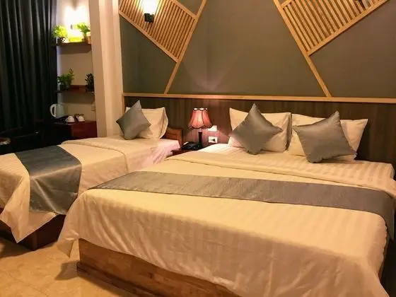 Deluxe Üç Kişilik Oda, Şehir Manzaralı