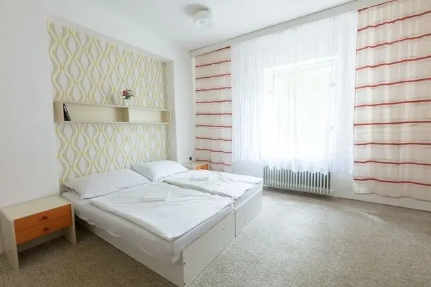 Traditional Tek Büyük Yataklı Oda, Bahçe Manzaralı