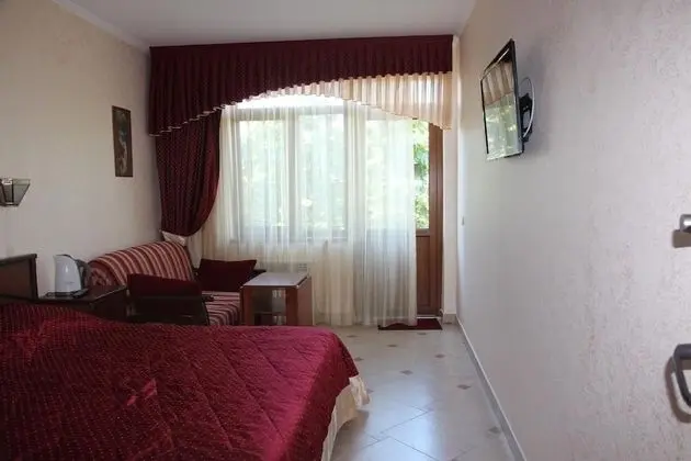 Üç Kişilik Oda, Balkon