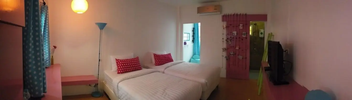 Standard Twin Room