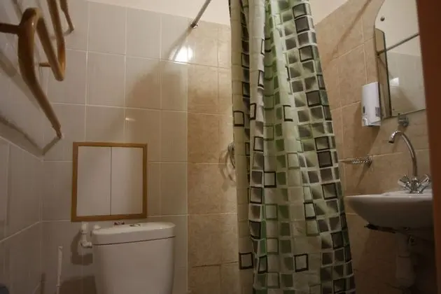 Üç Kişilik Oda, 3 Tek Kişilik Yatak